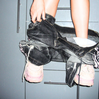 Hana Lili - Undress Me (Direct Radio Promotions Ltd)